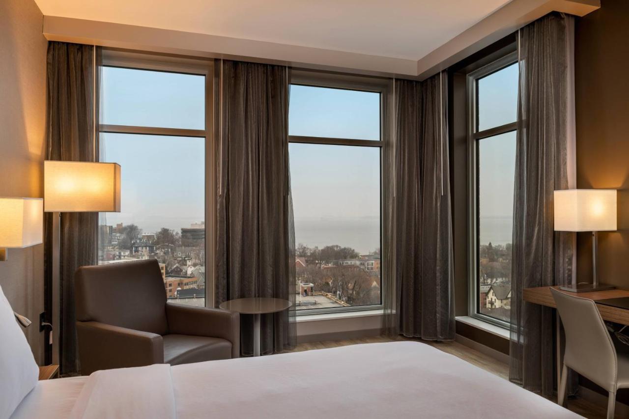 King Room with Lake View