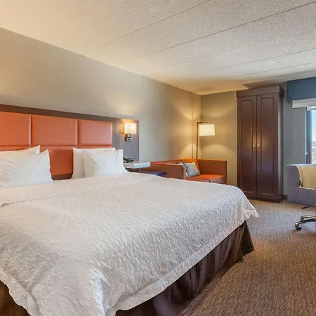 Hampton Inn Madison East Towne Mall Area-3