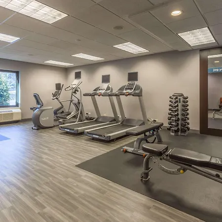 Hampton Inn Madison East Towne Mall Area-2