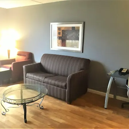Madison Inn & Suites-3